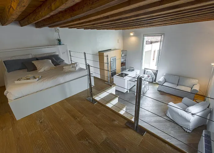 Zattere Lofts R&r 公寓