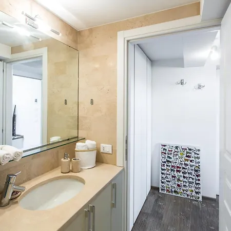 Zattere Lofts R&r شقة